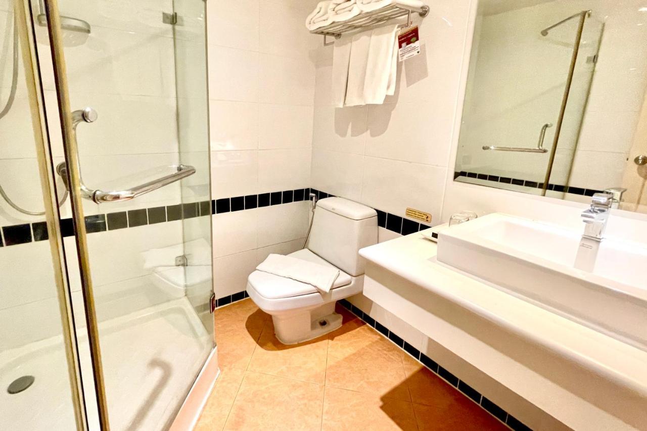 Rayaburi Hotel, Patong Eksteriør billede
