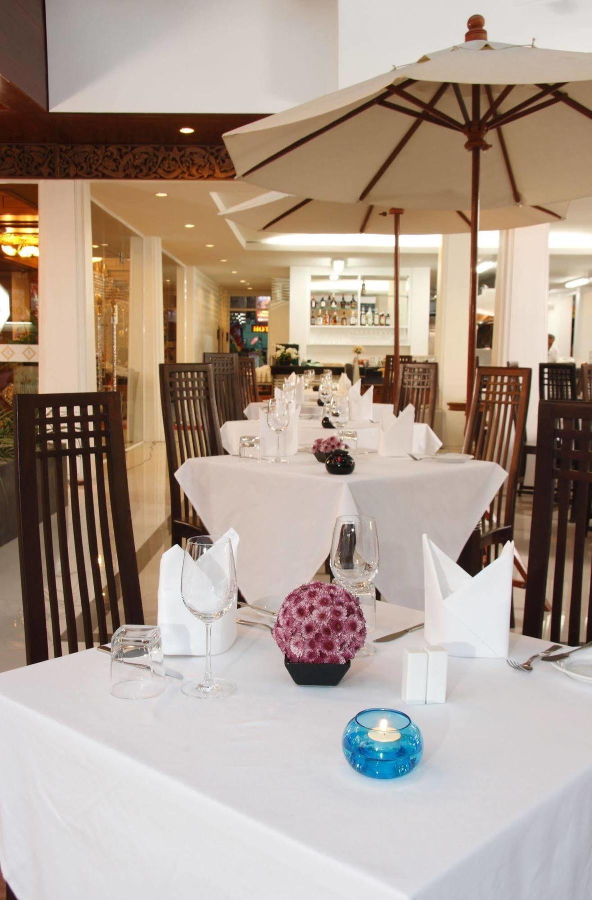 Rayaburi Hotel, Patong Eksteriør billede