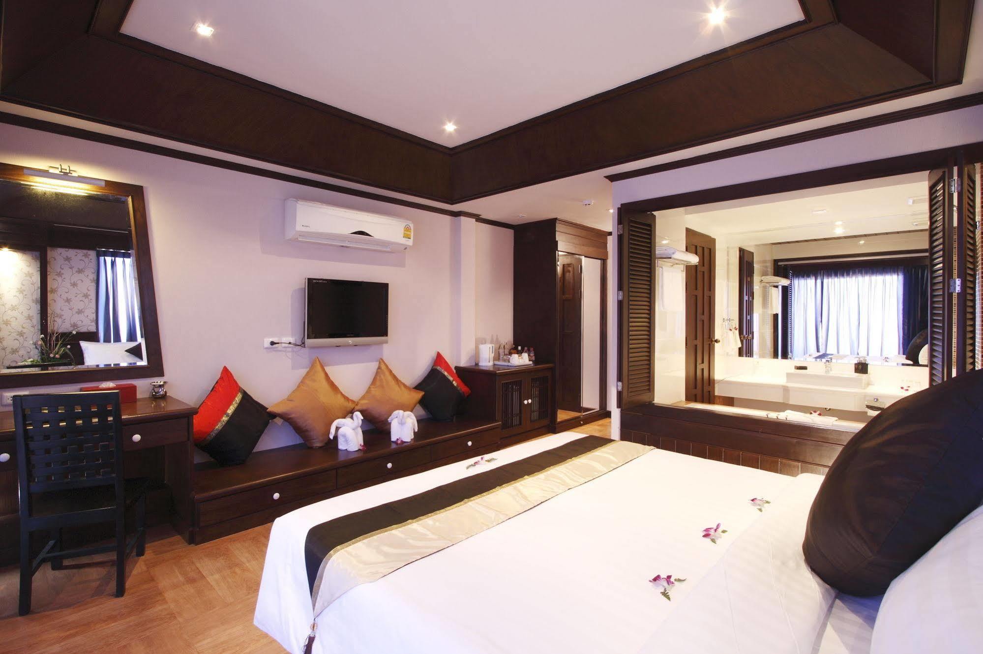 Rayaburi Hotel, Patong Eksteriør billede
